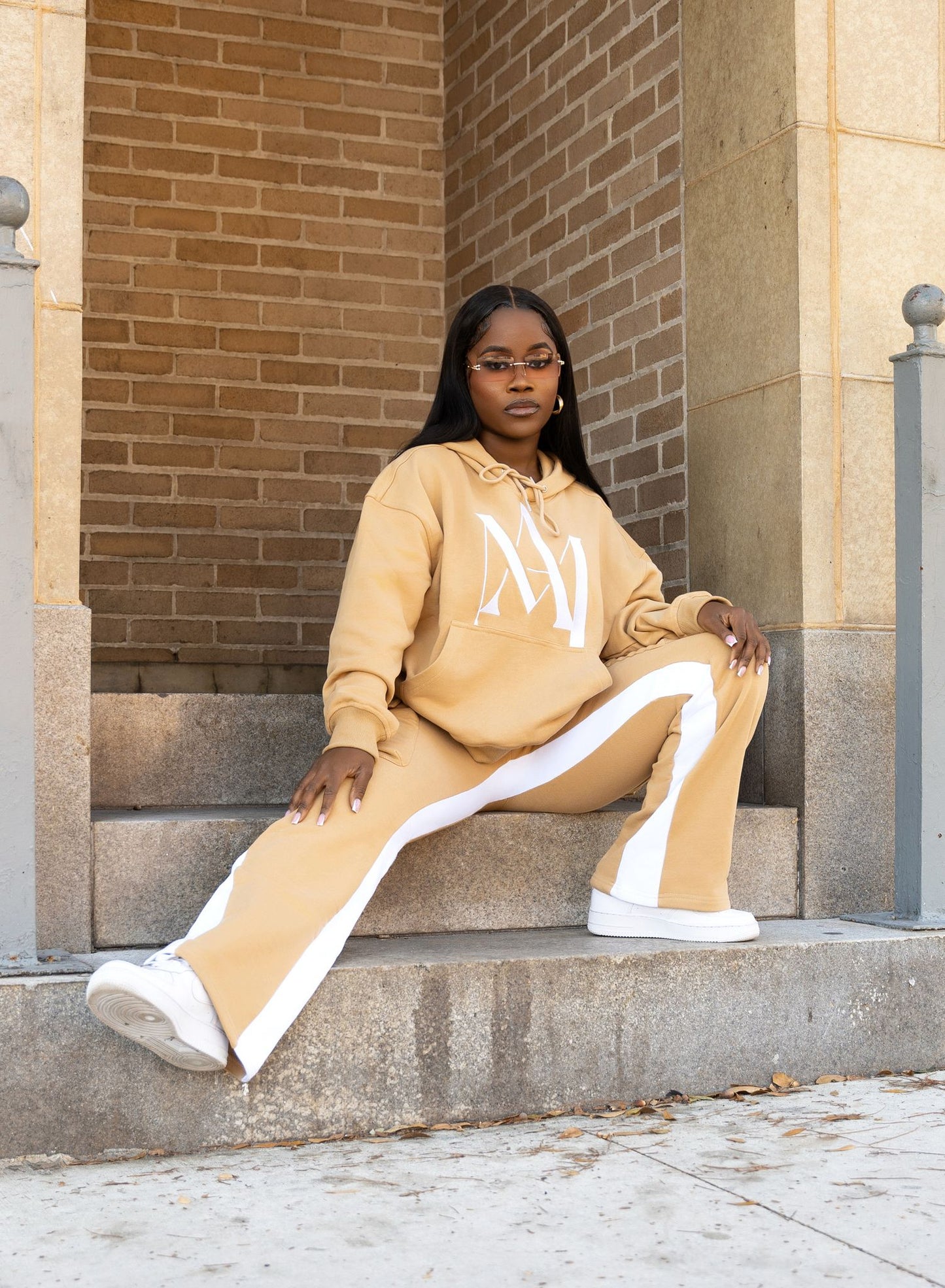 "AM" Flared Pants (cream)